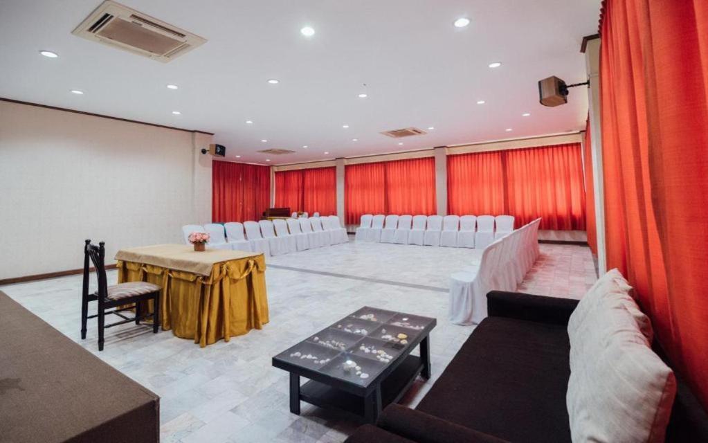 The Pine Resort Pathum Thani Exteriér fotografie