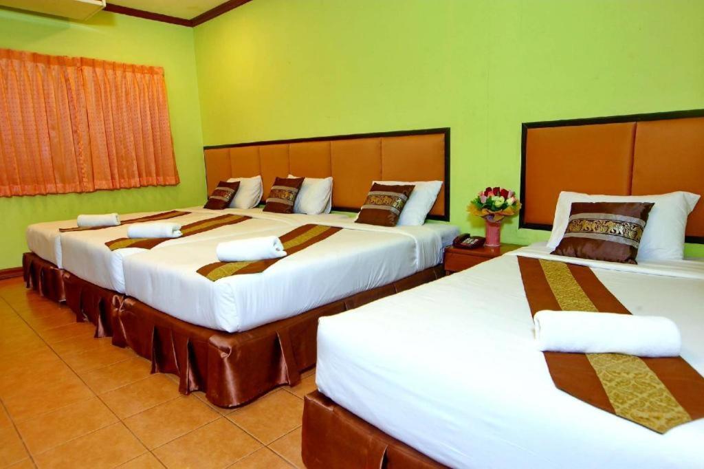 The Pine Resort Pathum Thani Exteriér fotografie