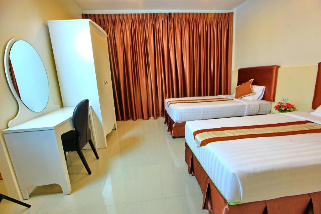 The Pine Resort Pathum Thani Exteriér fotografie