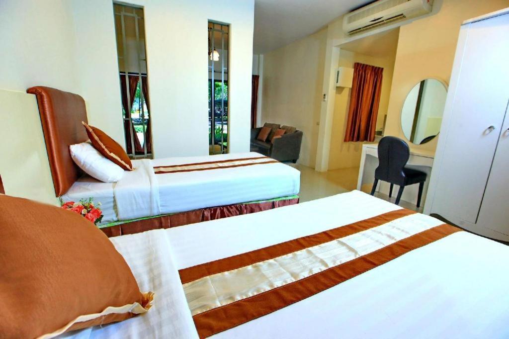 The Pine Resort Pathum Thani Exteriér fotografie